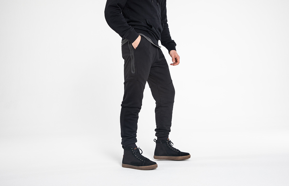 Jogger Black-XTM - Made for Riding